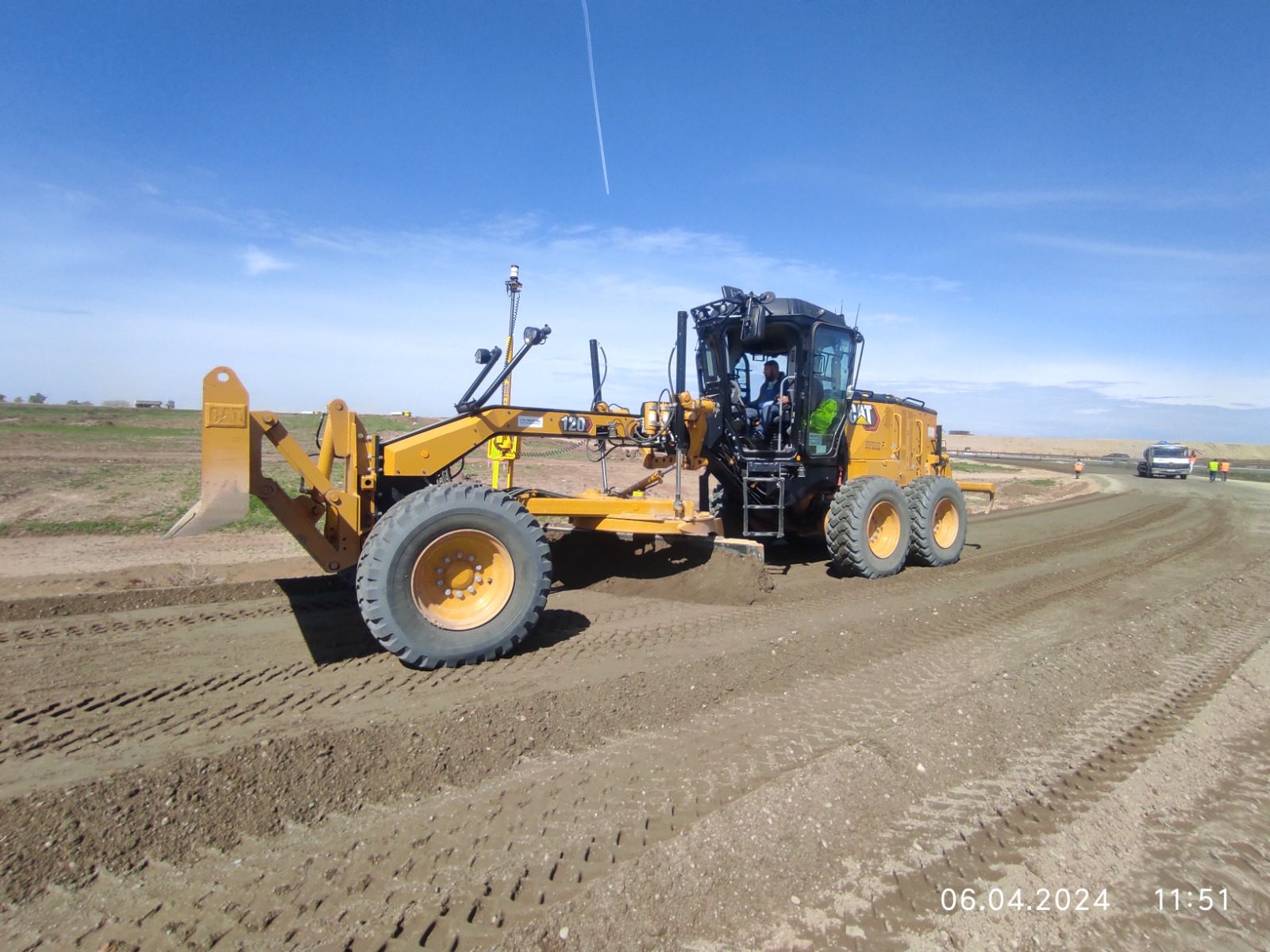 Autogreder CAT 120 nivelare teren