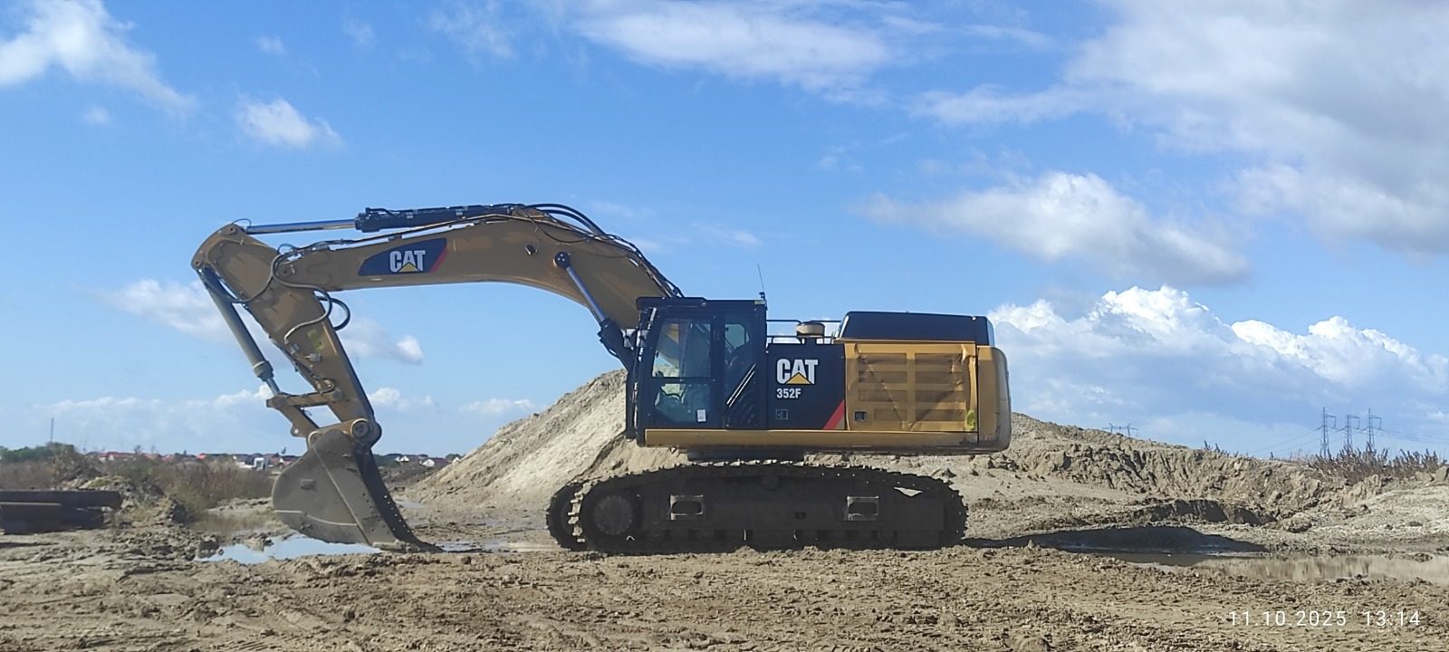 CAT 352F Sapaturi terasamente