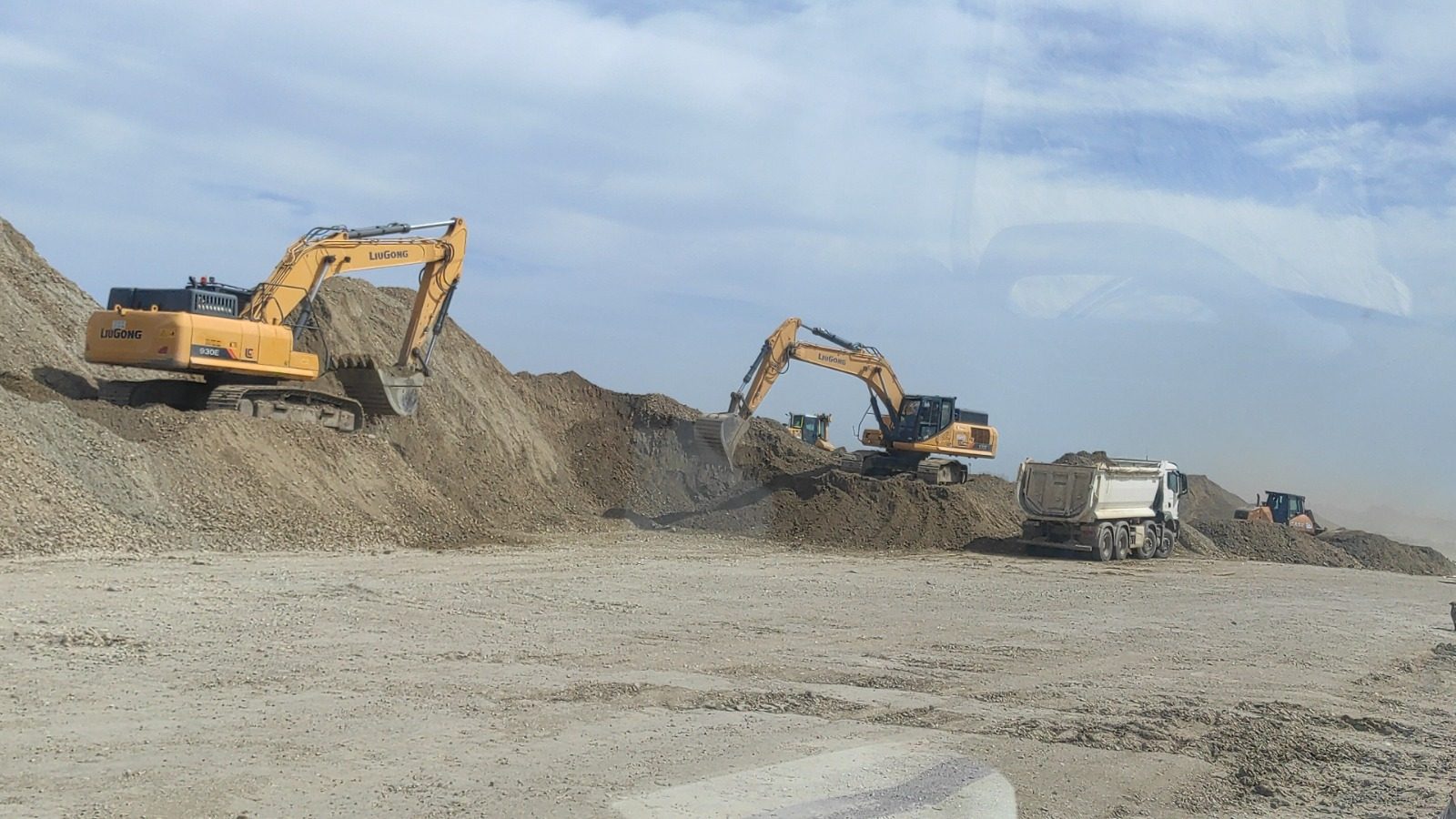 Excavatoare LiUGONG santier lucrari terra