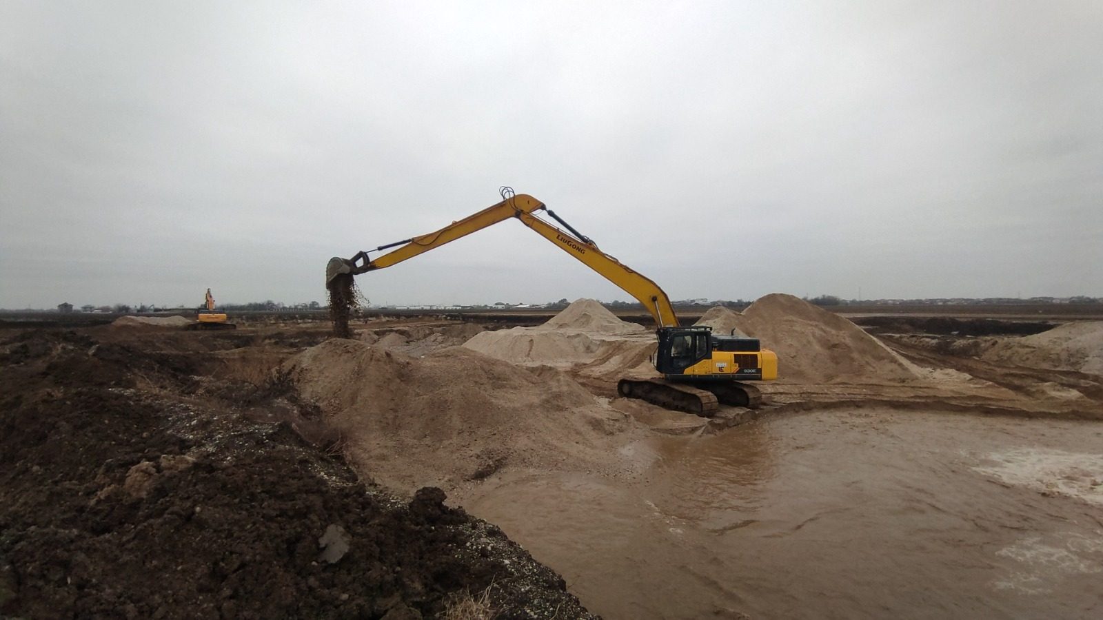 Excavatoare Liugong terasament