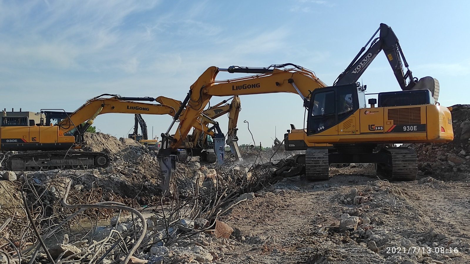 Excavatoare LIUGONG VOLVO 930E Demolire Masiva