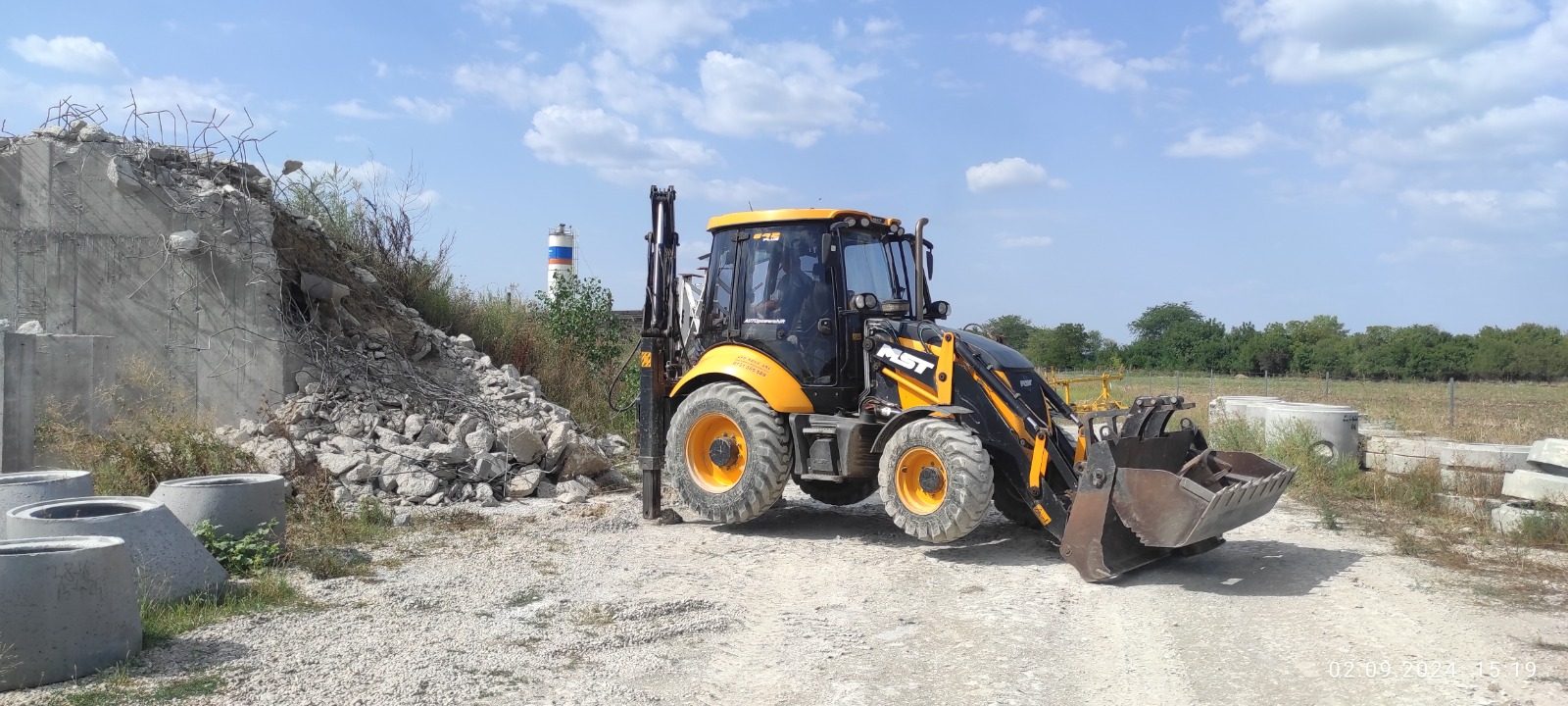 Excavator RST Parcare Pietris Beton Si Tehnologii