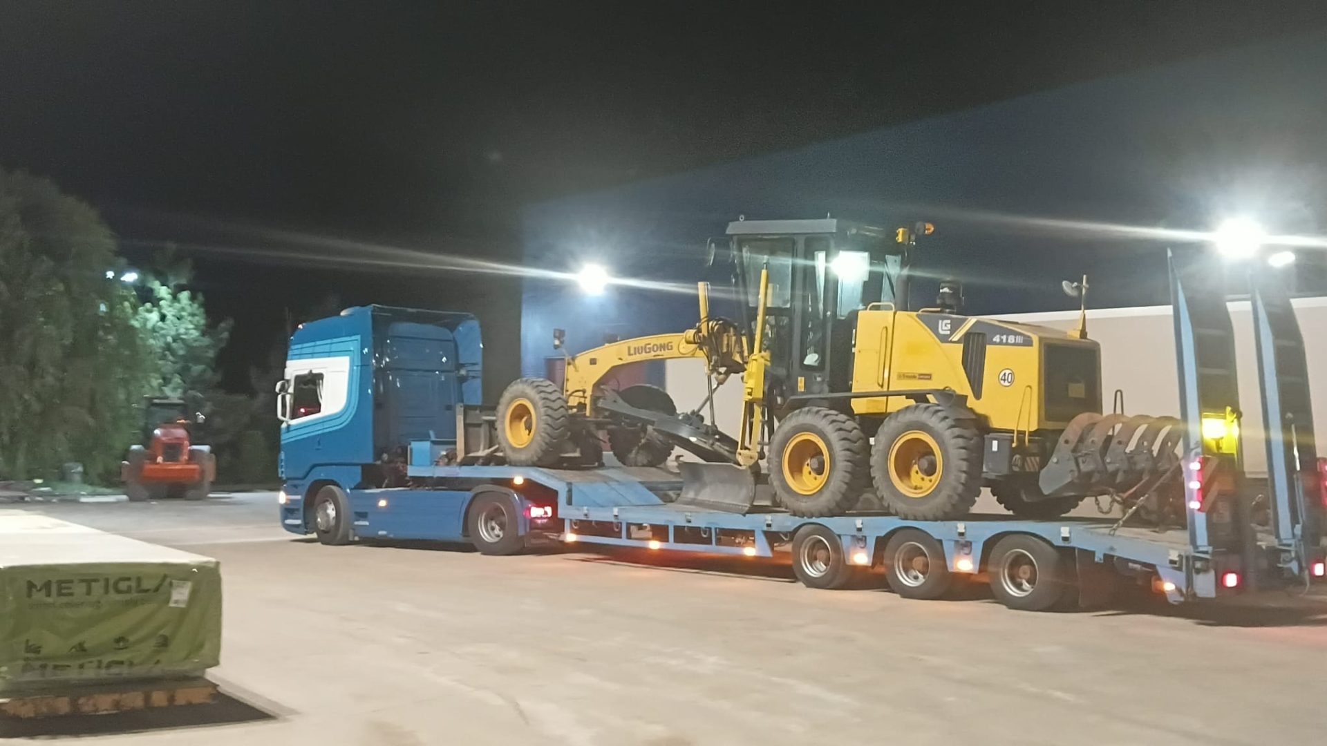LiuGong 418III autogreder transport utilaj