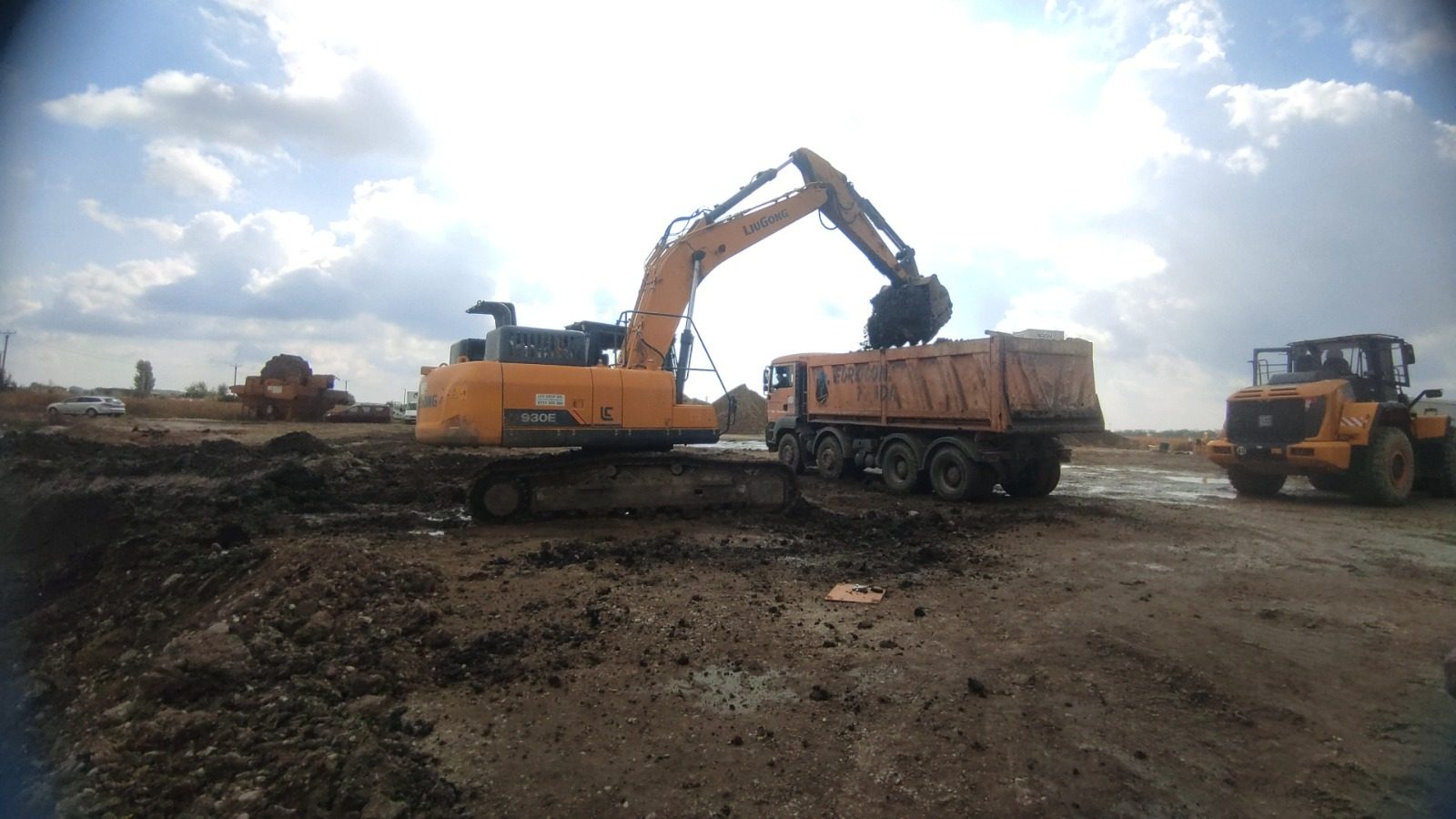 LiuGong 930E Incarcare camion basculanta