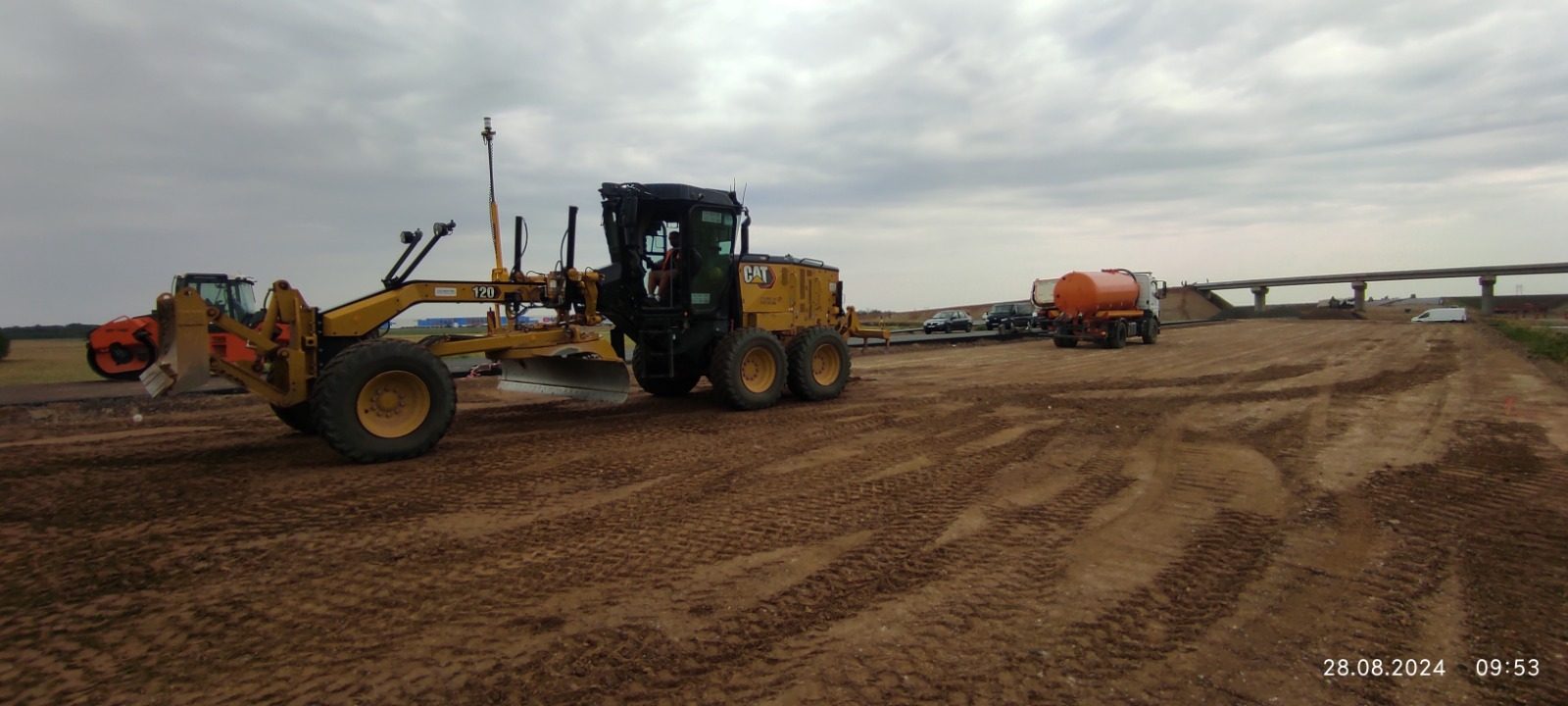 Nivelatoare CAT 120