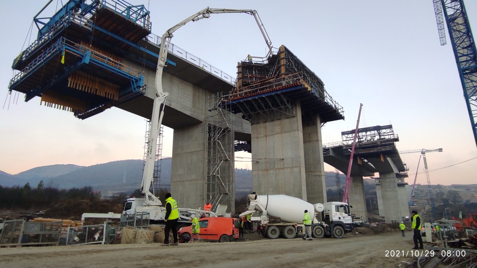 Utilaje Cifa K49C autopompa beton turnare beton pod infrastructura 14