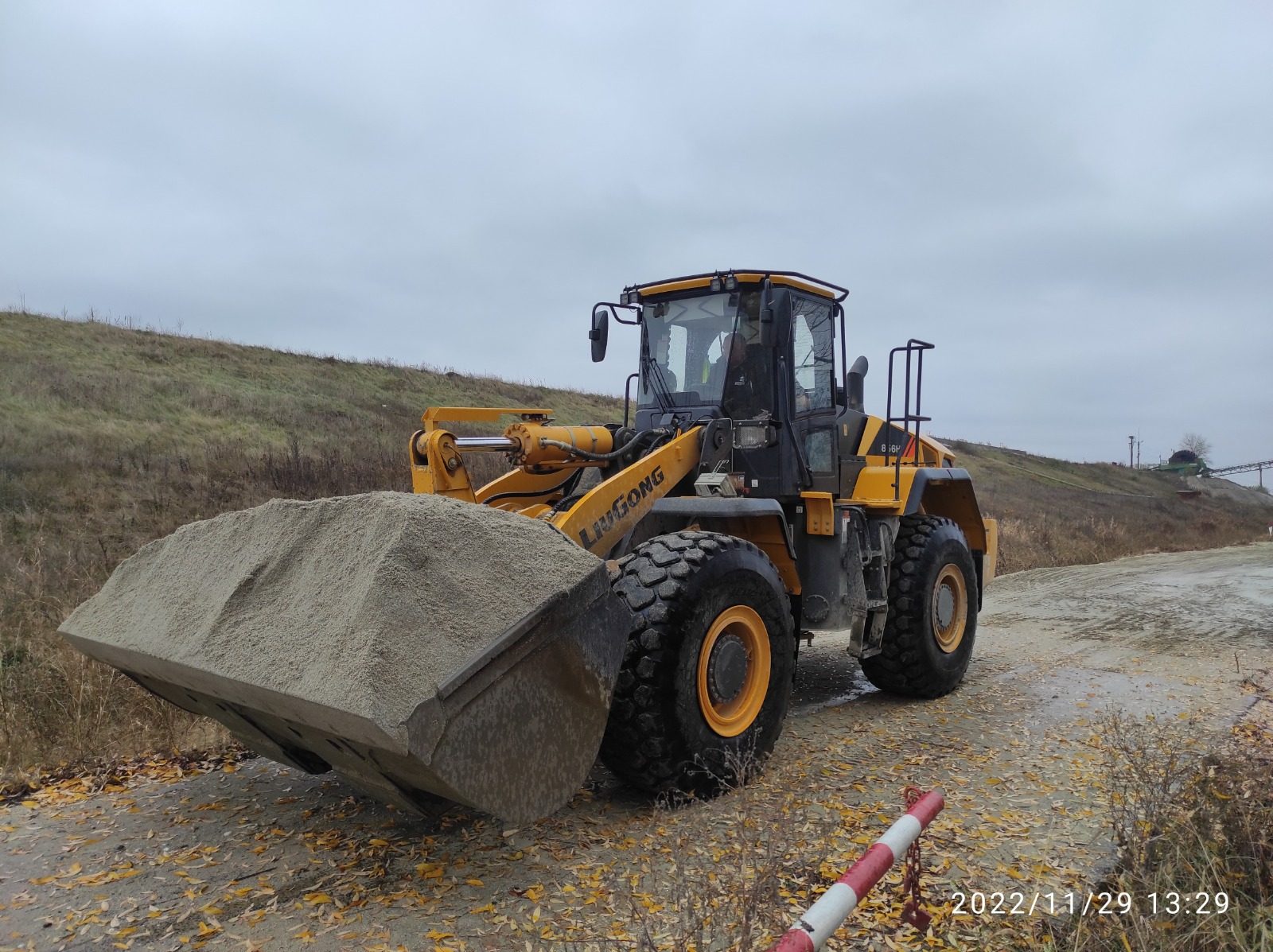 Utilaje LiuGong 856H incarcator frontal incarcare agregate