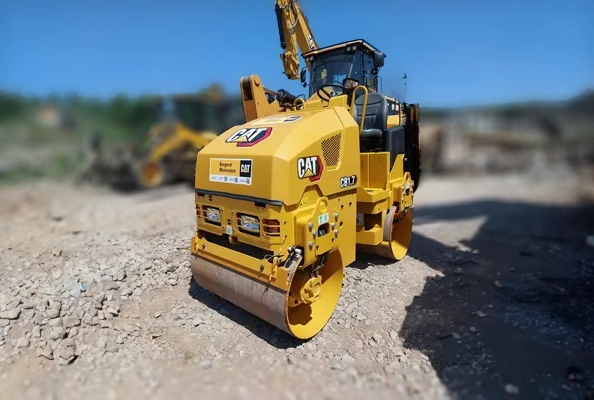 minicompactor-cat